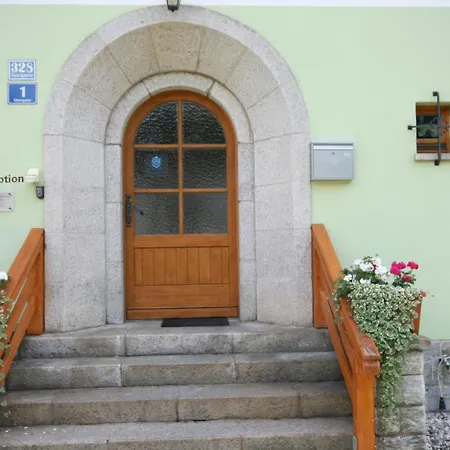 Familienappartements Eder - Free Entry To Tauern Included Апарт-готель 4*