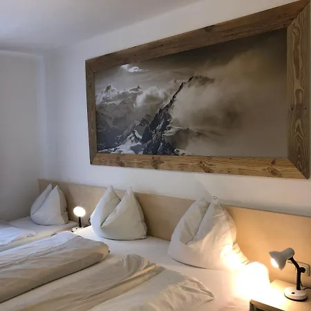 Апарт-готель Familienappartements Eder - Free Entry To Tauern Included 4*