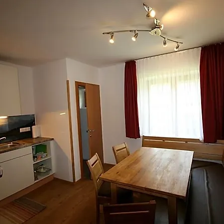 Hotel apartamentowy Familienappartements Eder - Free Entry To Tauern Included 4*