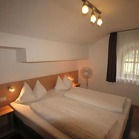 Familienappartements Eder - Free Entry To Tauern Included Hotel apartamentowy