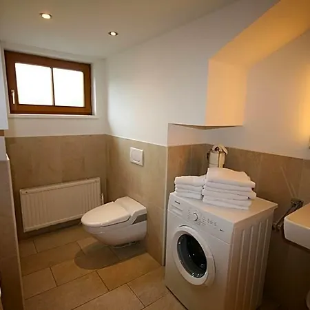 Hotel apartamentowy Familienappartements Eder - Free Entry To Tauern Included