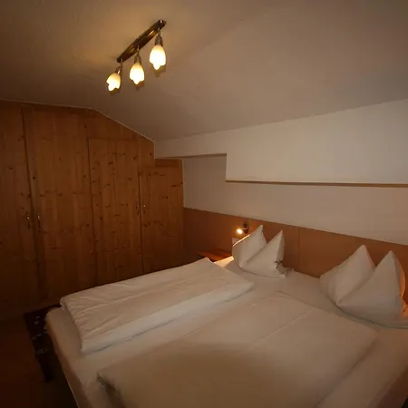 Апарт-готель Familienappartements Eder - Free Entry To Tauern Included 4*