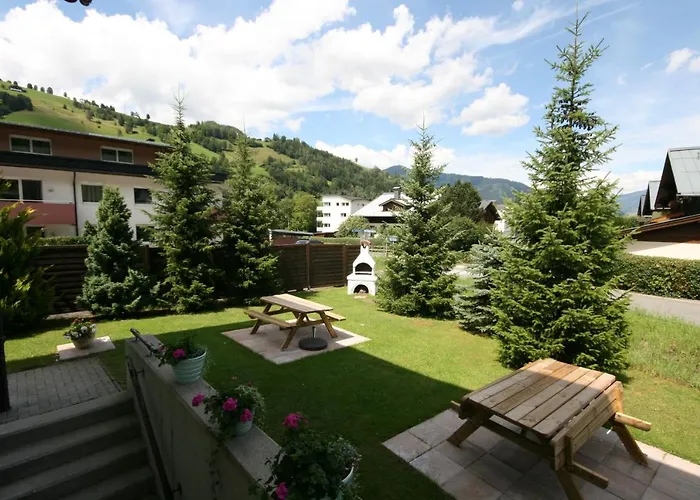 Familienappartements Eder - Free Entry To Tauern Included 4* 卡普伦