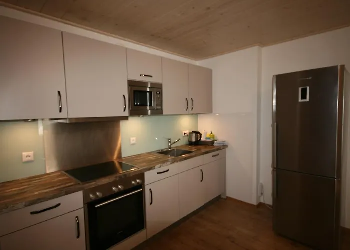 Familienappartements Eder - Free Entry To Tauern Included 卡普伦