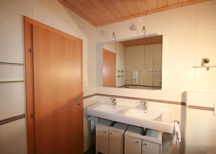 Familienappartements Eder - Free Entry To Tauern Included 卡普伦