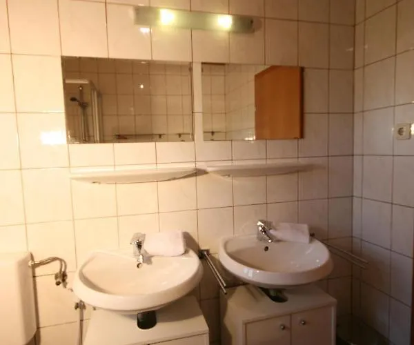 Familienappartements Eder - Free Entry To Tauern Included Aparthotel